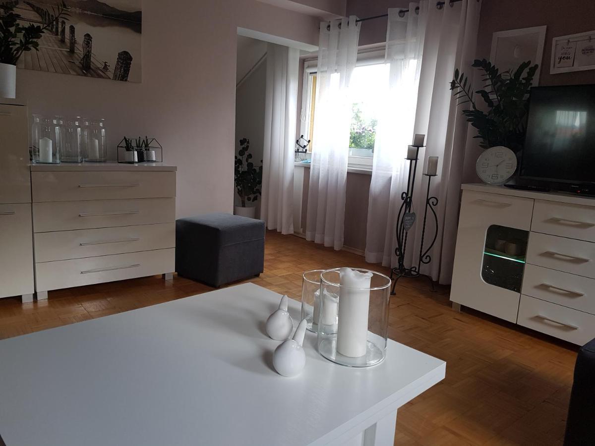 Wczasowisko Karola Apartamento Lubomierz  Exterior foto